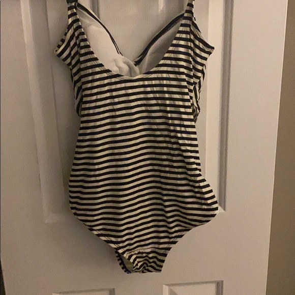 Black and white striped cross detail swimsuit - Picture 2 of 4